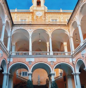 Lejebil & billeje i Genova