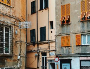 Biludlejning & billeje Genova-Sestri Lufthavn