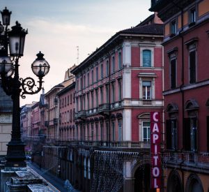 Biludlejning & billeje Bologna Guglielmo Marconi Lufthavn